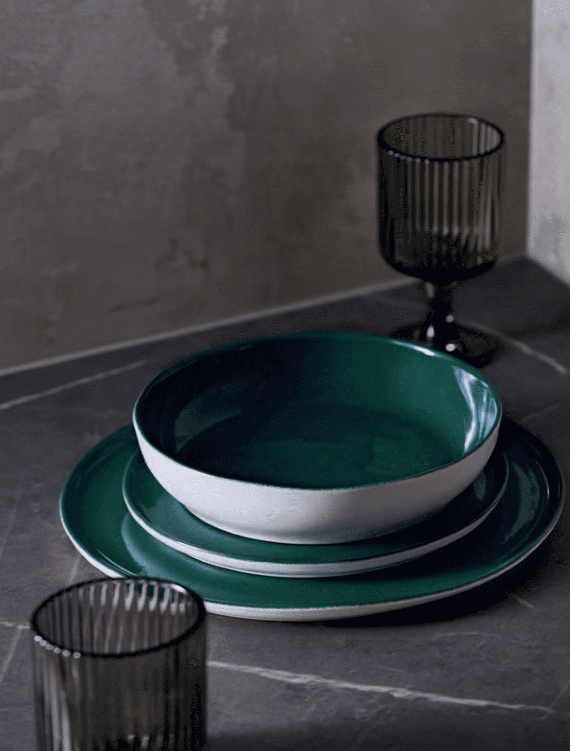 Maison Sucree’ Servizio Di Piatti Bassano In Gres Porcellanato Bicolore Verde