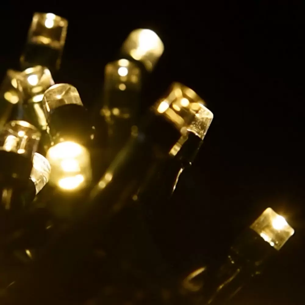 Catena di luci 25 metri da 500 Led Bianco Caldo con cavo verde Wisdom - immagine 8